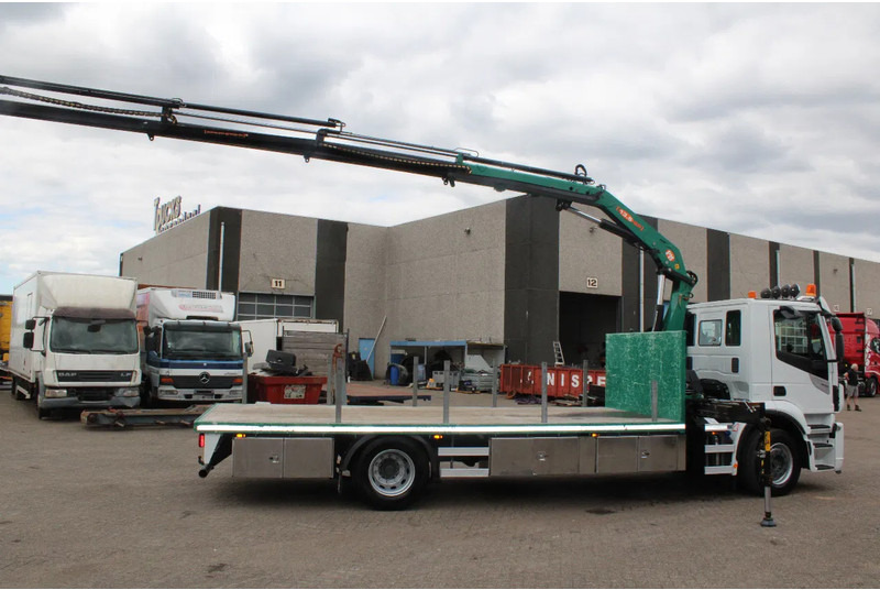 Iveco Stralis 400 + PM SERIE 13 4X HYDROLIC + EURO 6 + REMOTE - Kravas auto ar manipulatoru: foto 3 Iveco Stralis 400 + PM SERIE 13 4X HYDROLIC + EURO 6 + REMOTE - Kravas auto ar manipulatoru: foto 3