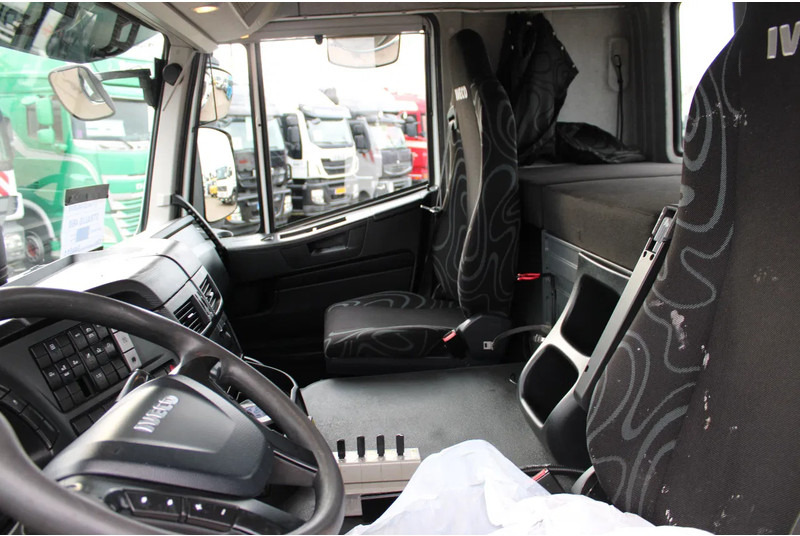 Pacēlājs ar āķi Iveco Stralis 460 + 6X2 + 20T: foto 16