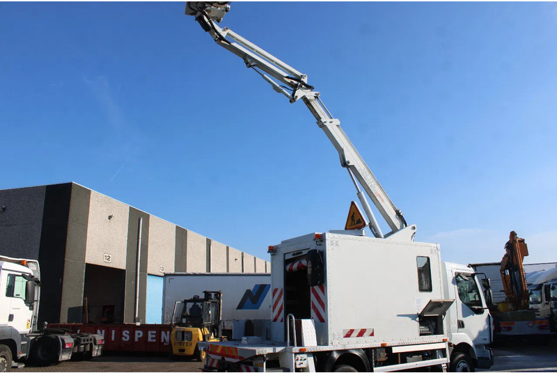 Renault Midlum 220 + 14METER + EURO 5 - Kravas automašīna: foto 4 Renault Midlum 220 + 14METER + EURO 5 - Kravas automašīna: foto 4