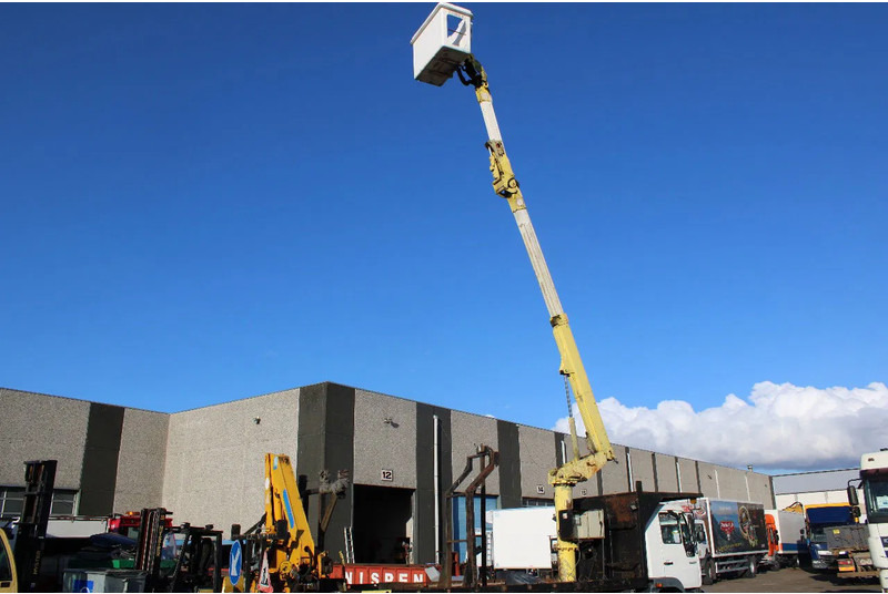 MAN 14.224 + EURO 2 + PTO + EFFER 95 / 2S + 11.5meter platform - Kravas auto ar manipulatoru: foto 4 MAN 14.224 + EURO 2 + PTO + EFFER 95 / 2S + 11.5meter platform - Kravas auto ar manipulatoru: foto 4