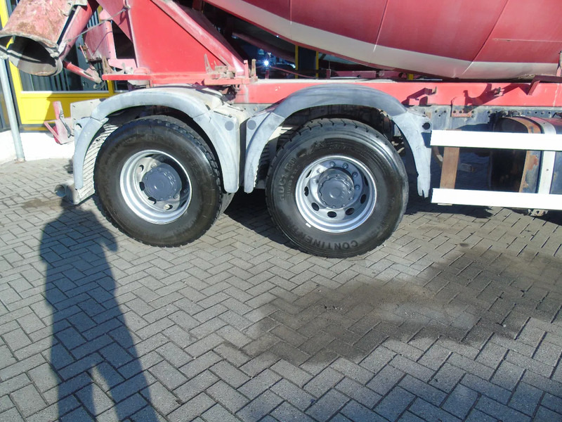 MAN TGA 41.440 + 8x4 + manual + spring - Betonvedējs: foto 5 MAN TGA 41.440 + 8x4 + manual + spring - Betonvedējs: foto 5