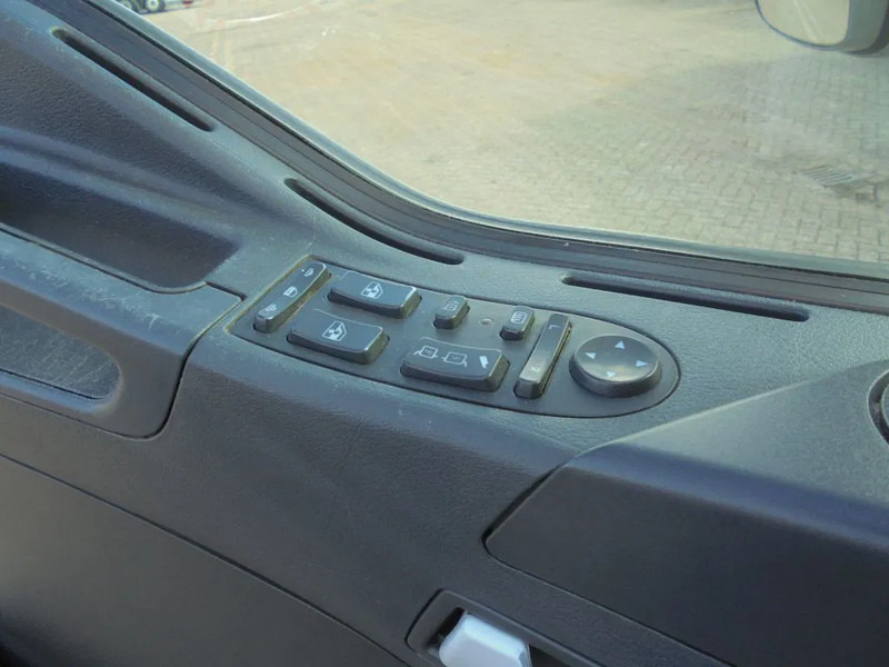 Šasija kravas automašīna MAN TGL 8.180 + Euro 5 + Dhollandia LIFT: foto 11