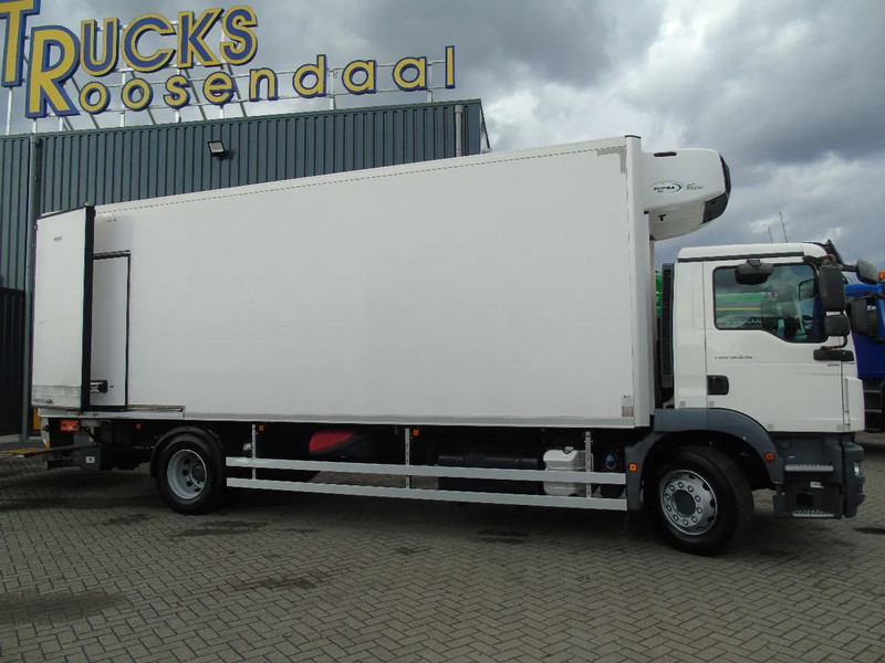 MAN TGM 18.250 + carrier supra 850euro 6 + lift + 19T - Kravas automašīna refrižerators: foto 4 MAN TGM 18.250 + carrier supra 850euro 6 + lift + 19T - Kravas automašīna refrižerators: foto 4