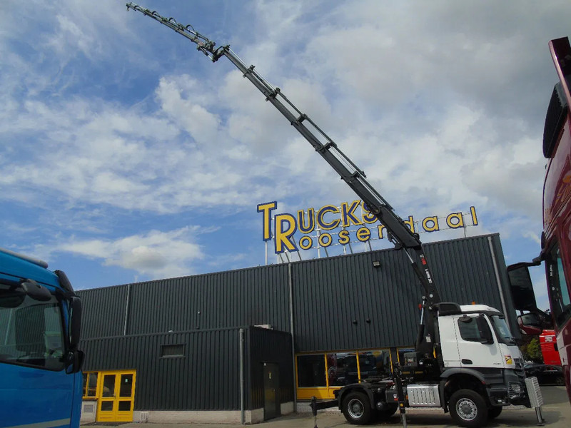 Mercedes-Benz Arocs 2051 + 4X4 + HIAB 302 E6 / JIB 70 X 4 + 10 EXTENTSIONS (512hours) - Kravas auto ar manipulatoru: foto 3 Mercedes-Benz Arocs 2051 + 4X4 + HIAB 302 E6 / JIB 70 X 4 + 10 EXTENTSIONS (512hours) - Kravas auto ar manipulatoru: foto 3