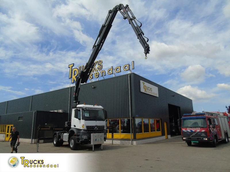 Mercedes-Benz Arocs 2051 + 4X4 + HIAB 302 E6 / JIB 70 X 4 + 10 EXTENTSIONS (512hours) - Kravas auto ar manipulatoru: foto 1 Mercedes-Benz Arocs 2051 + 4X4 + HIAB 302 E6 / JIB 70 X 4 + 10 EXTENTSIONS (512hours) - Kravas auto ar manipulatoru: foto 1
