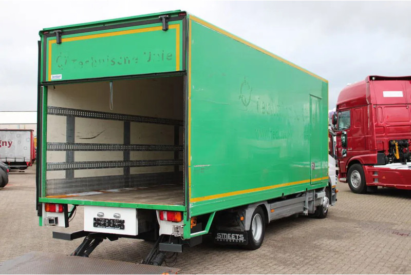 Mercedes-Benz Atego 1018 + LIFT - Kravas automašīna ar slēgto virsbūvi: foto 4 Mercedes-Benz Atego 1018 + LIFT - Kravas automašīna ar slēgto virsbūvi: foto 4