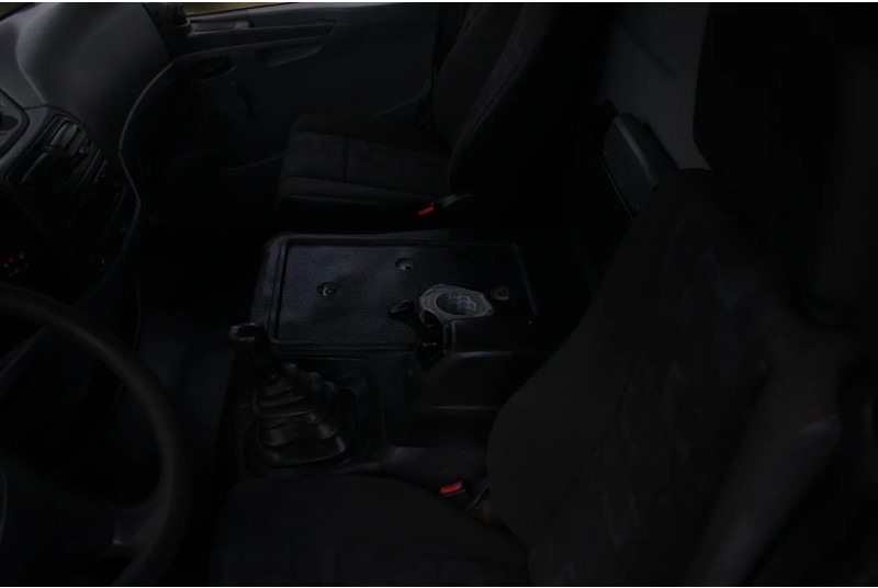Kravas automašīna ar slēgto virsbūvi Mercedes-Benz Atego 1218 + EURO 5 + manual: foto 18