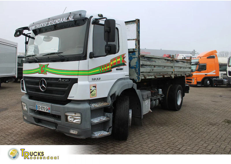 Mercedes-Benz Axor 1833 + tipper + manual - Kravas automašīna pašizgāzējs: foto 1 Mercedes-Benz Axor 1833 + tipper + manual - Kravas automašīna pašizgāzējs: foto 1
