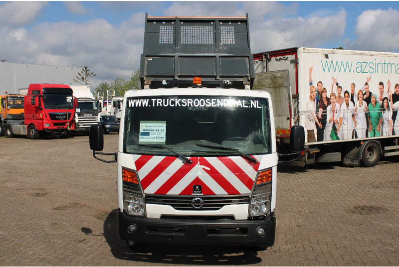 Nissan 45.13 + EURO 4 + C patent + tipper + MANUAL - Kravas automašīna pašizgāzējs: foto 2 Nissan 45.13 + EURO 4 + C patent + tipper + MANUAL - Kravas automašīna pašizgāzējs: foto 2