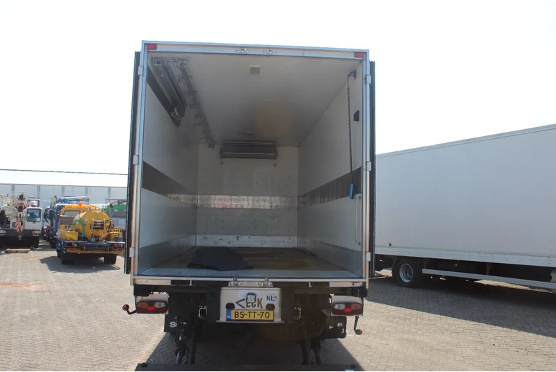 Kravas automašīna refrižerators Scania P230 + thermo king + lift: foto 11 Kravas automašīna refrižerators Scania P230 + thermo king + lift: foto 11