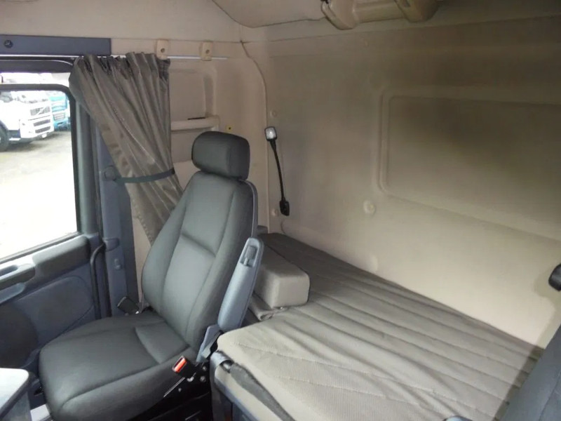 Scania R500 V8 + Euro 5 + Retarder + Lift + 6x2 - Kravas automašīna ar tentu: foto 5 Scania R500 V8 + Euro 5 + Retarder + Lift + 6x2 - Kravas automašīna ar tentu: foto 5