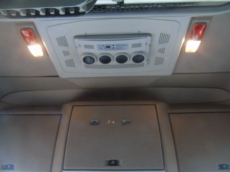 Vilcējs DAF XF 460 + EURO 6 + SSC: foto 12