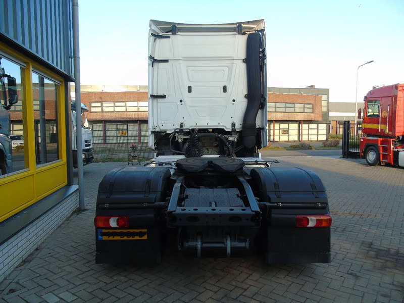 Mercedes-Benz Actros 1942 + EURO 6 - Vilcējs: foto 5 Mercedes-Benz Actros 1942 + EURO 6 - Vilcējs: foto 5