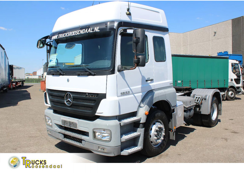 Mercedes-Benz Axor 1833 + manual + RETARDER! 122.939 km orginal! perfect condition + EURO 5 - Vilcējs: foto 1 Mercedes-Benz Axor 1833 + manual + RETARDER! 122.939 km orginal! perfect condition + EURO 5 - Vilcējs: foto 1