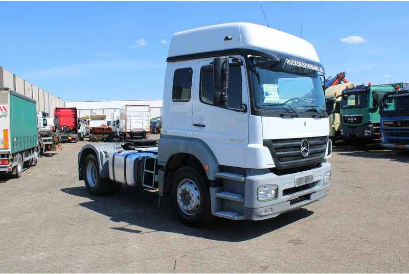 Mercedes-Benz Axor 1833 + manual + RETARDER! 122.939 km orginal! perfect condition + EURO 5 - Vilcējs: foto 4 Mercedes-Benz Axor 1833 + manual + RETARDER! 122.939 km orginal! perfect condition + EURO 5 - Vilcējs: foto 4