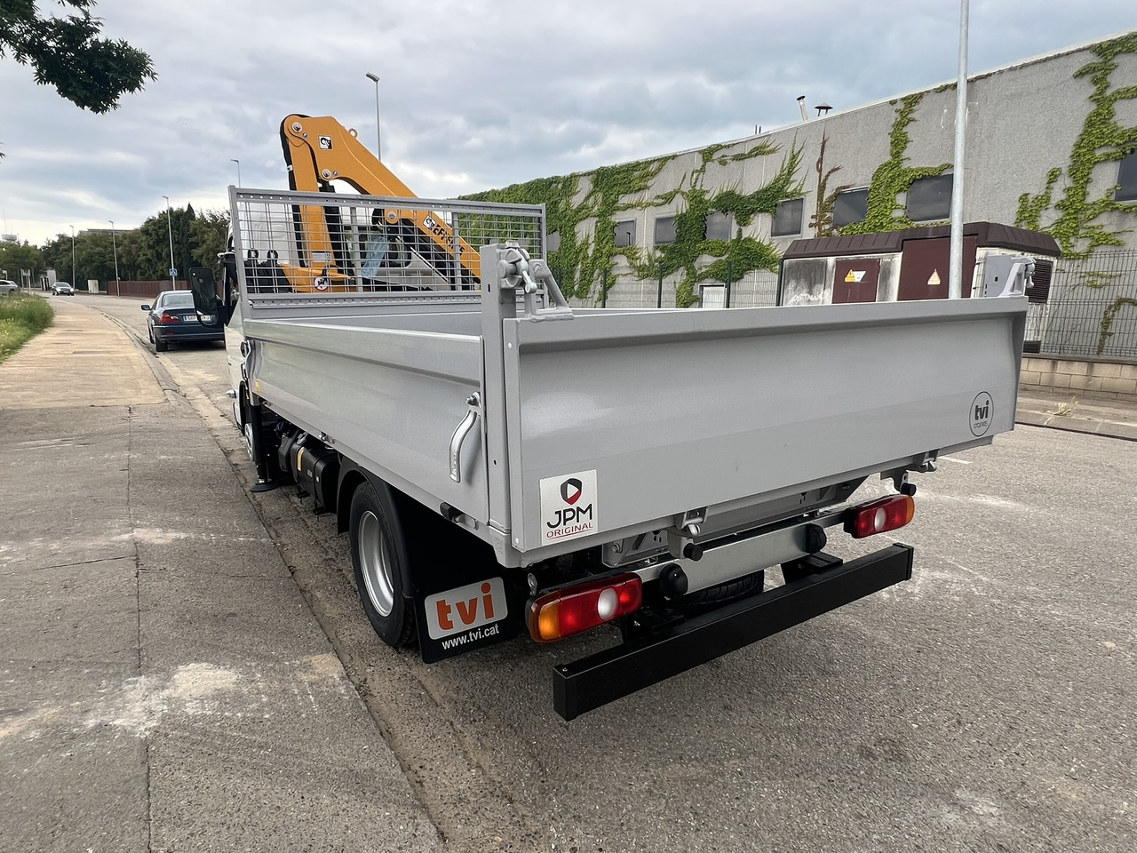 FUSO 35 3S - Kravas auto ar manipulatoru: foto 5 FUSO 35 3S - Kravas auto ar manipulatoru: foto 5