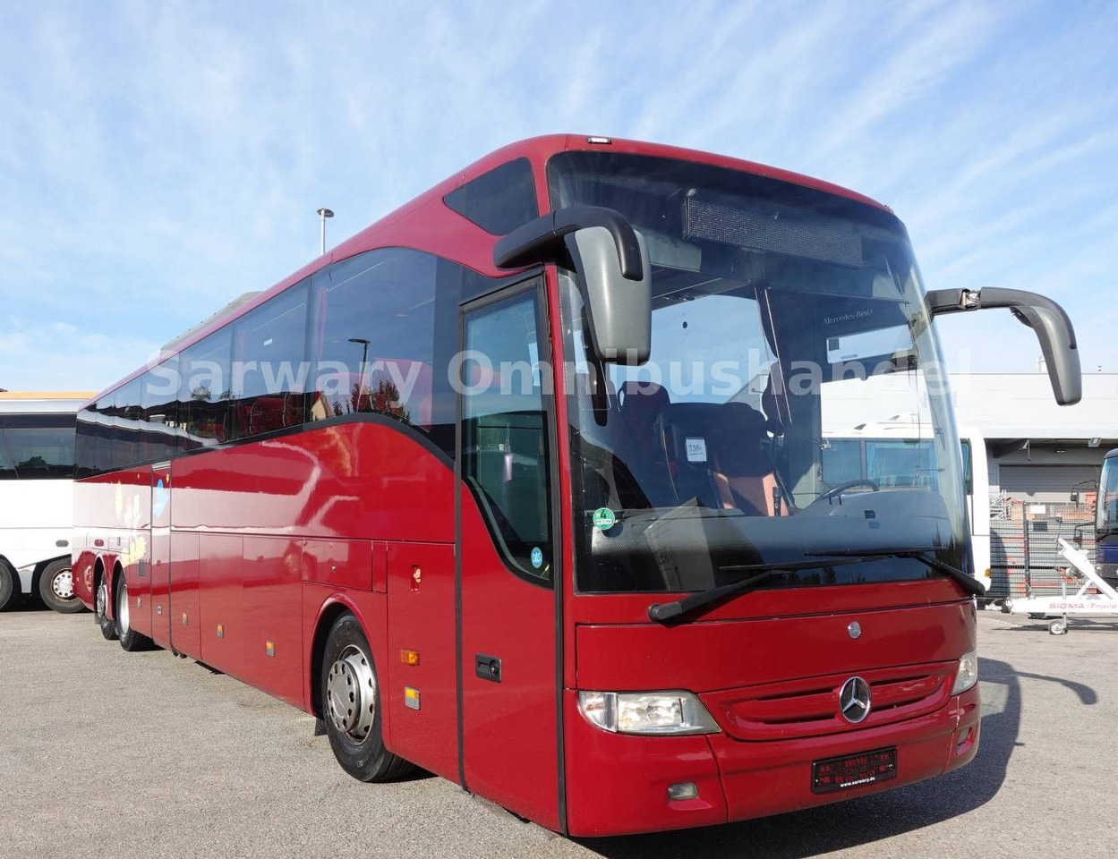 Mercedes-Benz O 350-17 RHDL Tourismo*61 Sitze*EURO5*WC*Travego - Starppilsētu autobuss: foto 1 Mercedes-Benz O 350-17 RHDL Tourismo*61 Sitze*EURO5*WC*Travego - Starppilsētu autobuss: foto 1