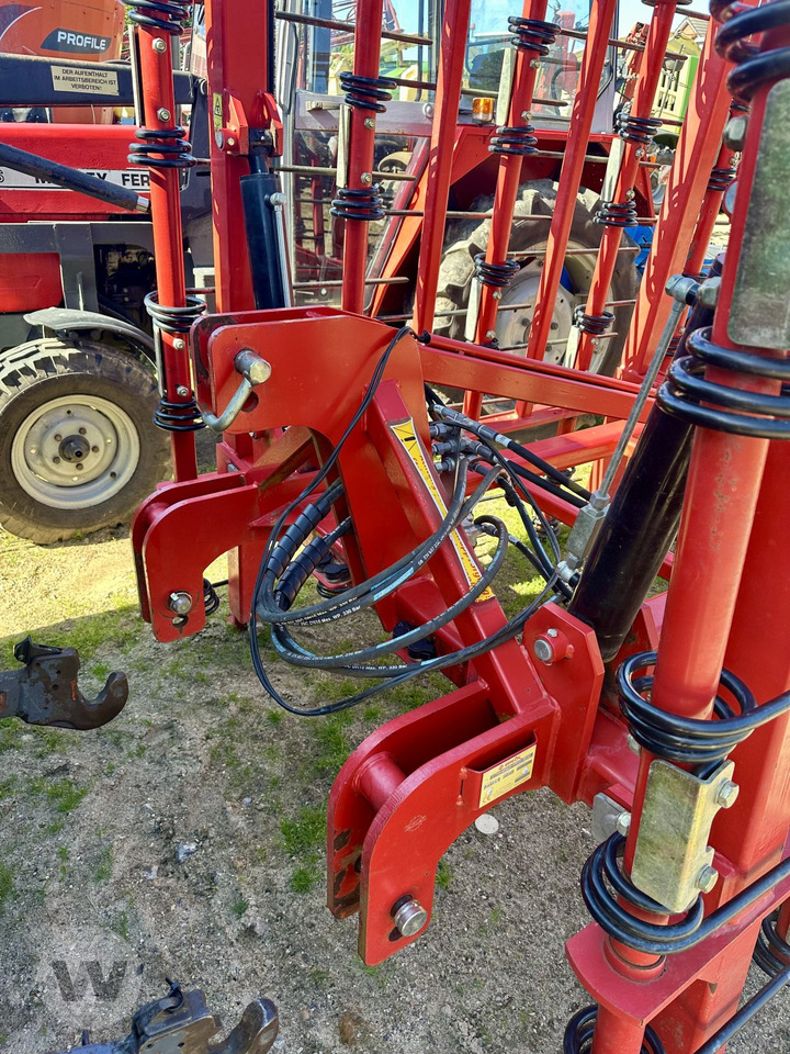 Brix Strawmax-Pro 600 - Atsperzaru ecēšas: foto 4 Brix Strawmax-Pro 600 - Atsperzaru ecēšas: foto 4