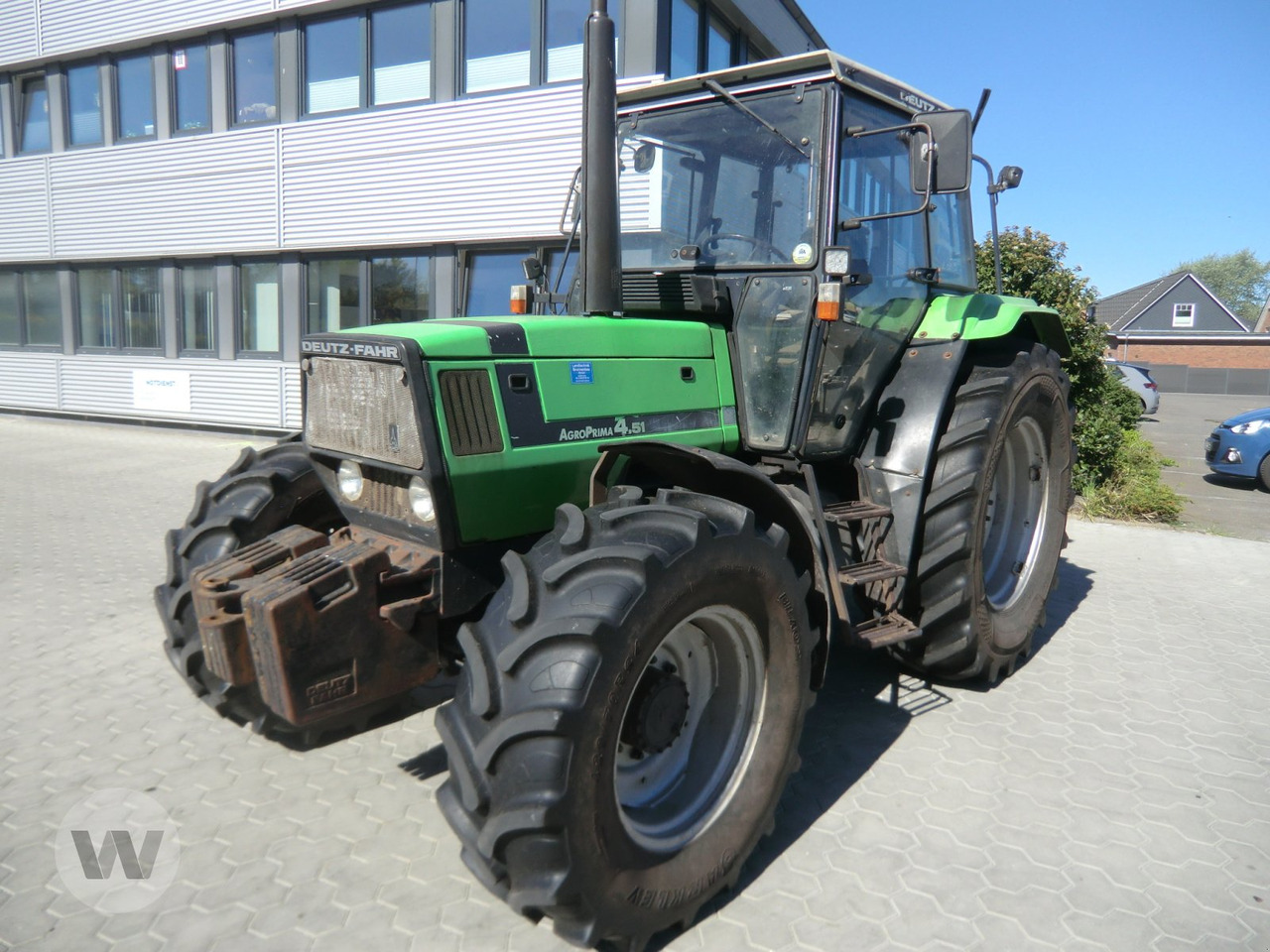 Deutz DX AgroPrima 4.51 - Traktors: foto 2 Deutz DX AgroPrima 4.51 - Traktors: foto 2