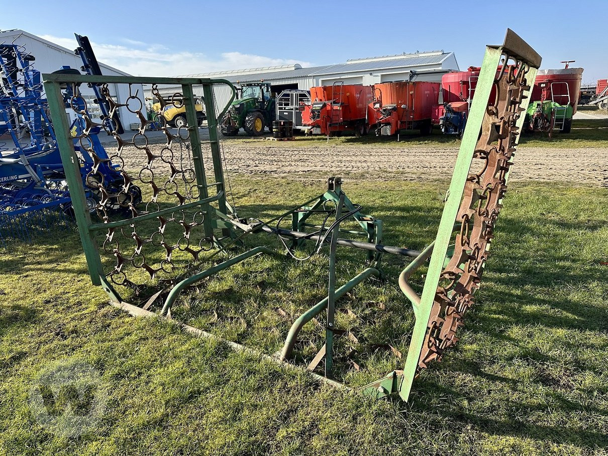 Düvelsdorf DGE604 - Pļavu ecēšā: foto 4 Düvelsdorf DGE604 - Pļavu ecēšā: foto 4