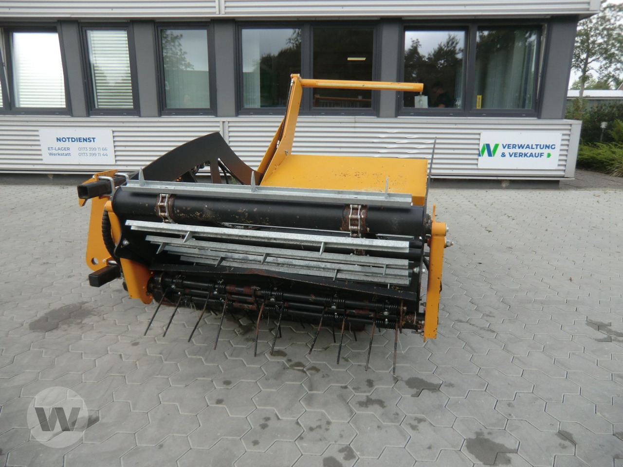 Emily DELTA - Ruļļu ietinējs: foto 3 Emily DELTA - Ruļļu ietinējs: foto 3