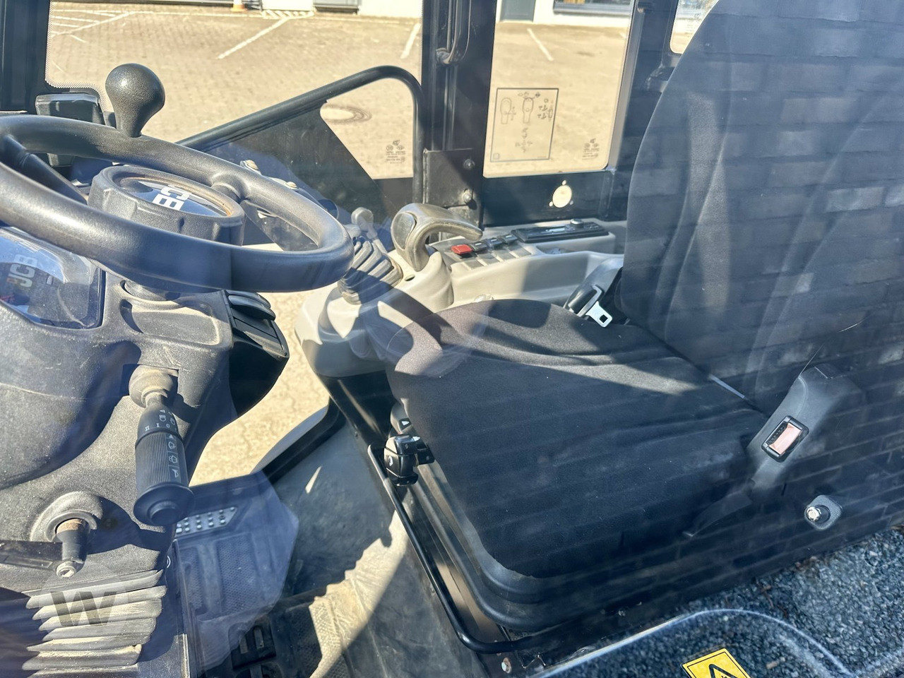 Mini iekrāvējs JCB 403 AGRI: foto 7 Mini iekrāvējs JCB 403 AGRI: foto 7