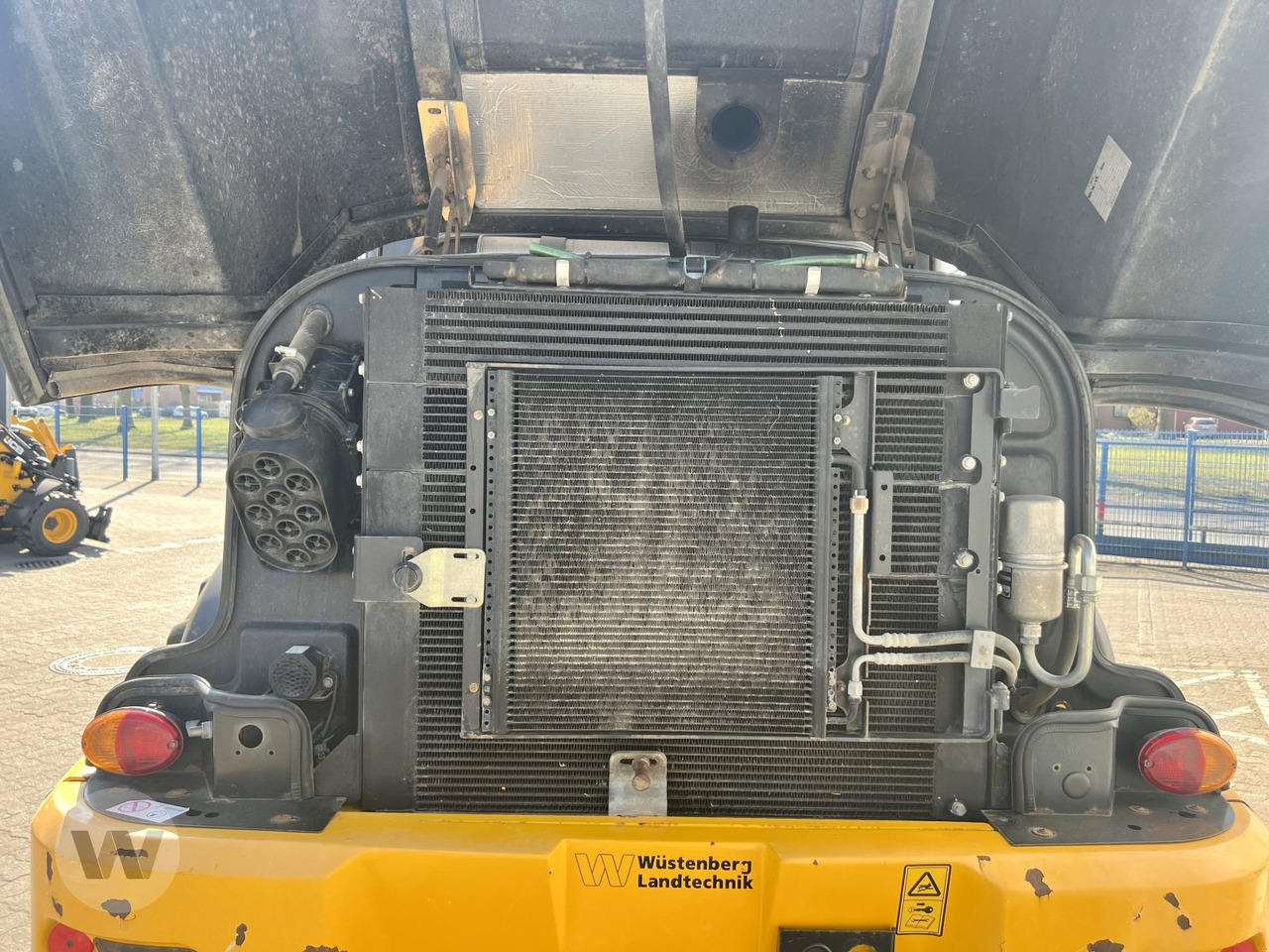 Riteņu iekrāvējs JCB TM 320 S: foto 15