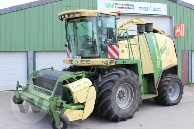Krone Big X 650 - Lopbarības kombains: foto 1 Krone Big X 650 - Lopbarības kombains: foto 1