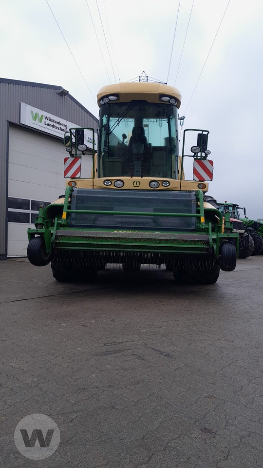 Krone Big X 700 - Lopbarības kombains: foto 3 Krone Big X 700 - Lopbarības kombains: foto 3