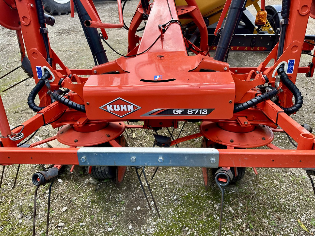 Kuhn GF 8712 - Vālotājs/ Ārdītājs: foto 3 Kuhn GF 8712 - Vālotājs/ Ārdītājs: foto 3