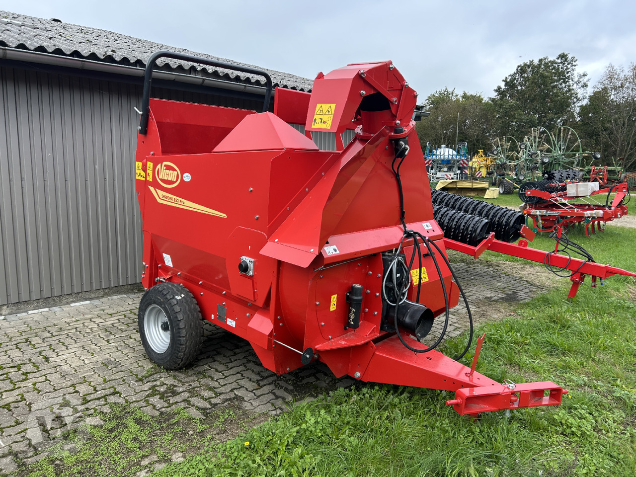 Kverneland SHREDEX 853 - Ruļļu ietinējs: foto 1 Kverneland SHREDEX 853 - Ruļļu ietinējs: foto 1