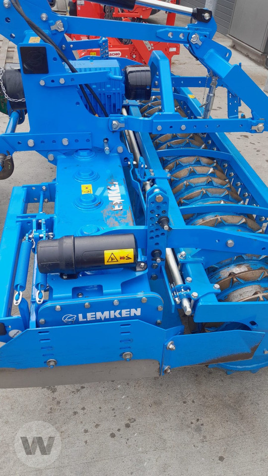 Lemken Zirkon 12/300 - Vertikālā augsnes frēze: foto 1 Lemken Zirkon 12/300 - Vertikālā augsnes frēze: foto 1