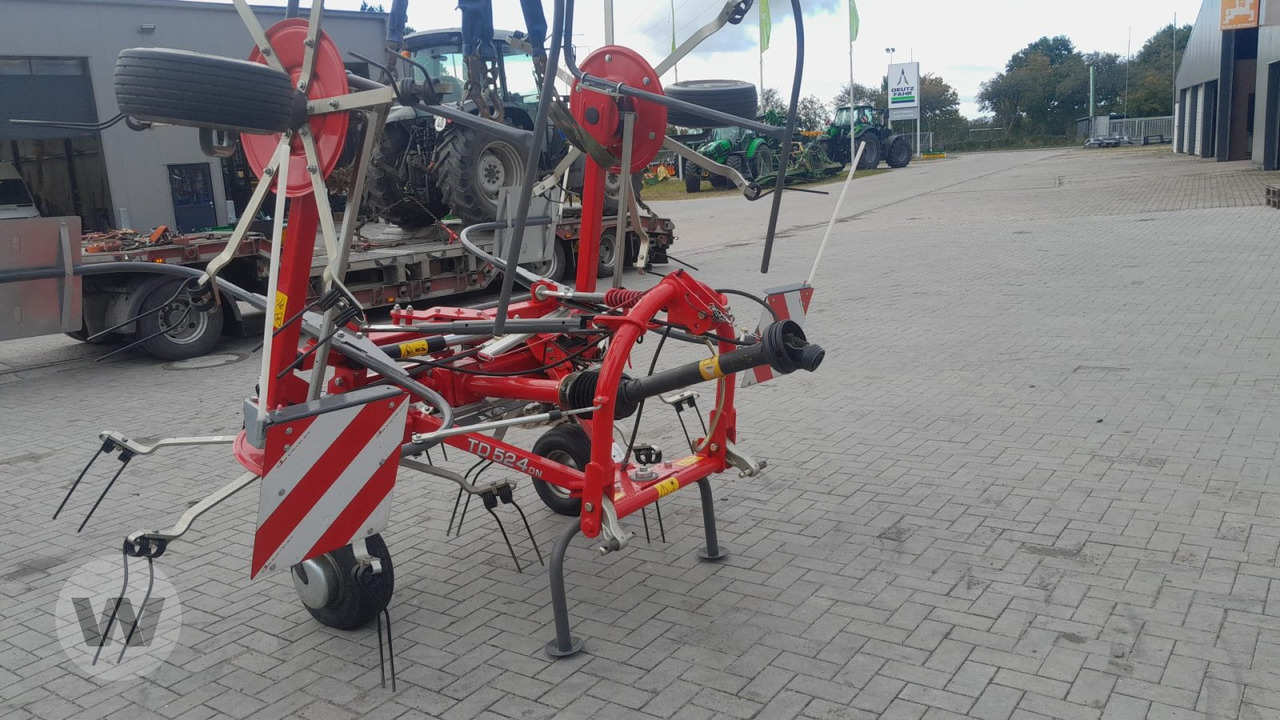 Massey Ferguson TD 524 DN - Vālotājs/ Ārdītājs: foto 1 Massey Ferguson TD 524 DN - Vālotājs/ Ārdītājs: foto 1