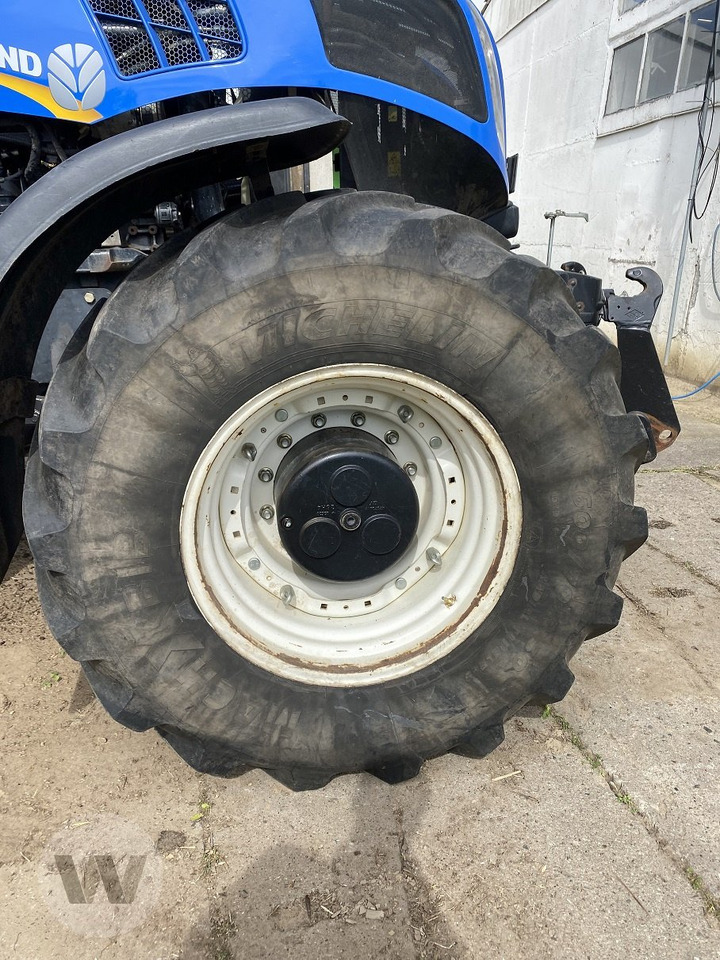 New Holland T 8.380 UC - Traktors: foto 5 New Holland T 8.380 UC - Traktors: foto 5