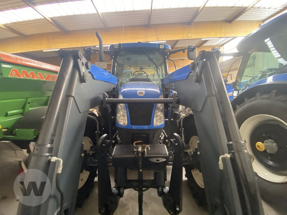 New Holland T6020 Elite - Traktors: foto 3 New Holland T6020 Elite - Traktors: foto 3