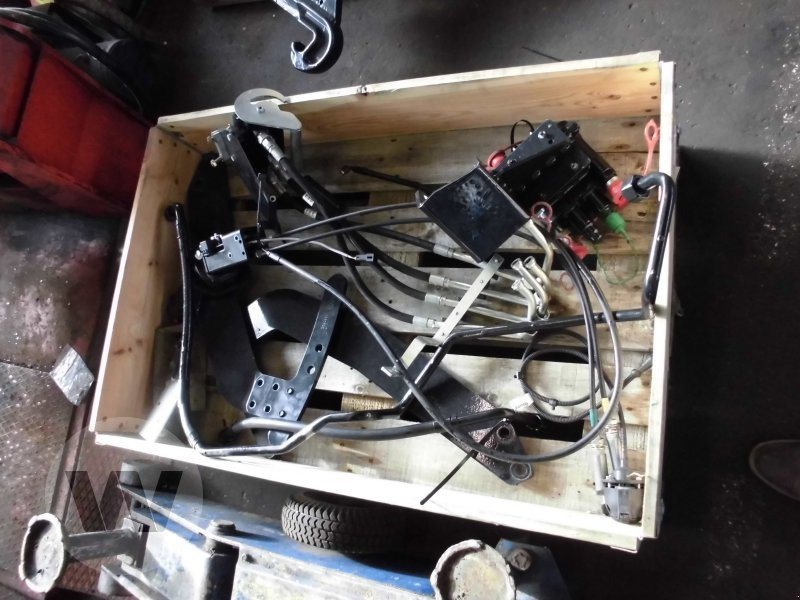 Stoll Anbaukonsole - Frontālais iekrāvējs: foto 3 Stoll Anbaukonsole - Frontālais iekrāvējs: foto 3