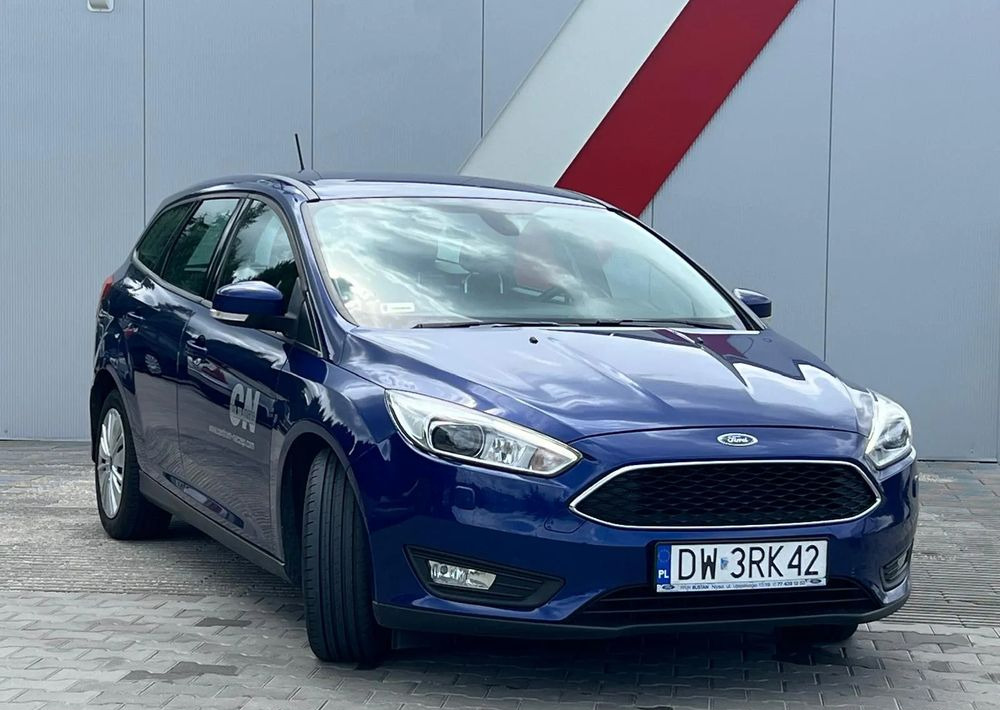 Ford Focus 1.5 TDCi Trend - Vieglā automašīna: foto 2 Ford Focus 1.5 TDCi Trend - Vieglā automašīna: foto 2