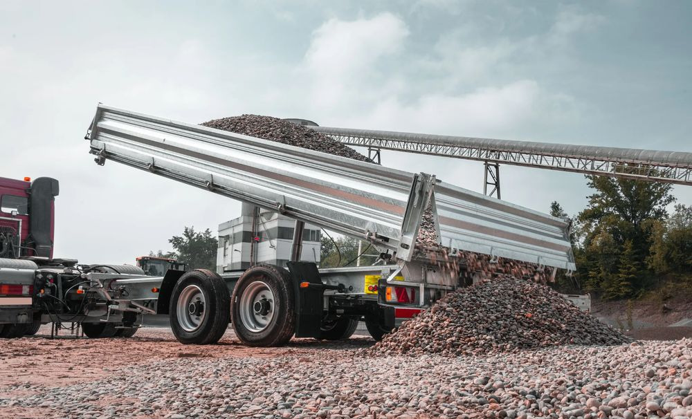 Humbaur Wywrotka 3-Stronna , Różne DMC i Długości, Ocynk, Najazdy jako opcja - Piekabe pašizgāzējs: foto 2 Humbaur Wywrotka 3-Stronna , Różne DMC i Długości, Ocynk, Najazdy jako opcja - Piekabe pašizgāzējs: foto 2