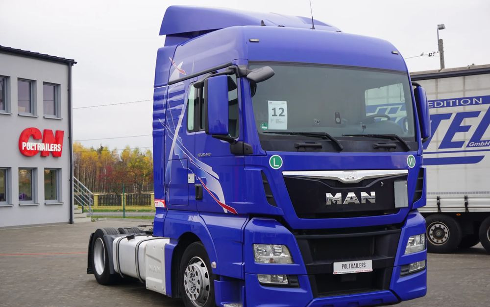 MAN 2 szt. Low-Deck i Standard TGX 18.440 - Vilcējs: foto 1 MAN 2 szt. Low-Deck i Standard TGX 18.440 - Vilcējs: foto 1
