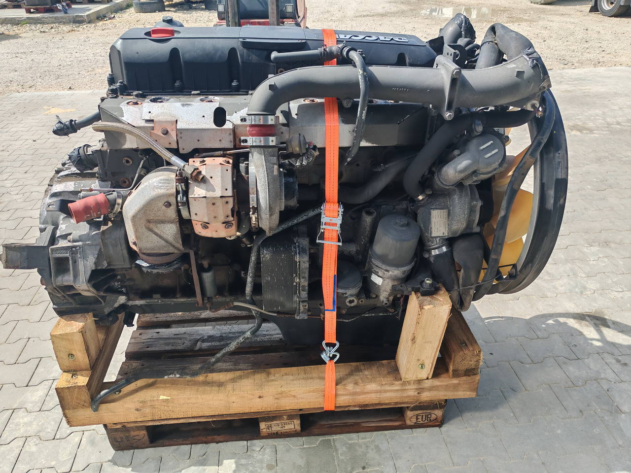 DAF XF CF ENGINE MX 340U1 / EURO5 / COMPLETE ENGINE / WORLDWIDE DELIVERY - Dzinējs: foto 4 DAF XF CF ENGINE MX 340U1 / EURO5 / COMPLETE ENGINE / WORLDWIDE DELIVERY - Dzinējs: foto 4