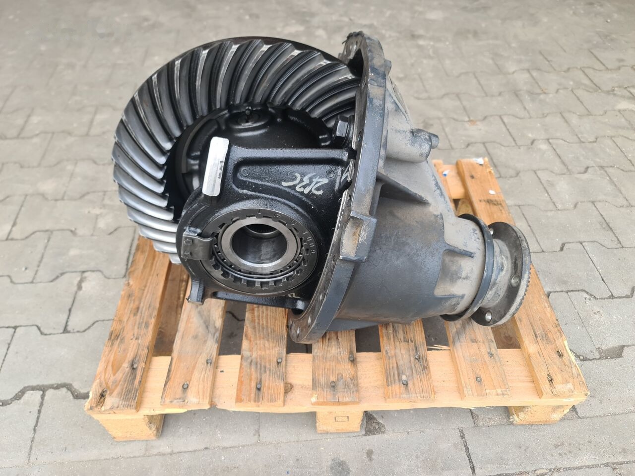 DIFFERENTIAL DIFF MS17X RSS1344C 1/529 5.29 37/7 RENAULT VOLVO - Diferenciālis - Kravas automašīna: foto 1 DIFFERENTIAL DIFF MS17X RSS1344C 1/529 5.29 37/7 RENAULT VOLVO - Diferenciālis - Kravas automašīna: foto 1