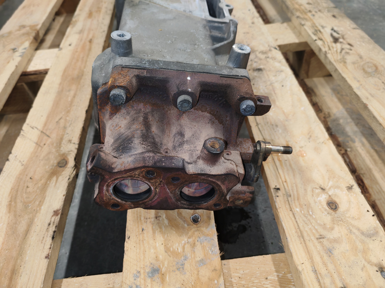 MAN TGS TGX EURO 6 / D2676 / EG RECILCULATION / 51081007304 - EGR dzesētājs: foto 3 MAN TGS TGX EURO 6 / D2676 / EG RECILCULATION / 51081007304 - EGR dzesētājs: foto 3