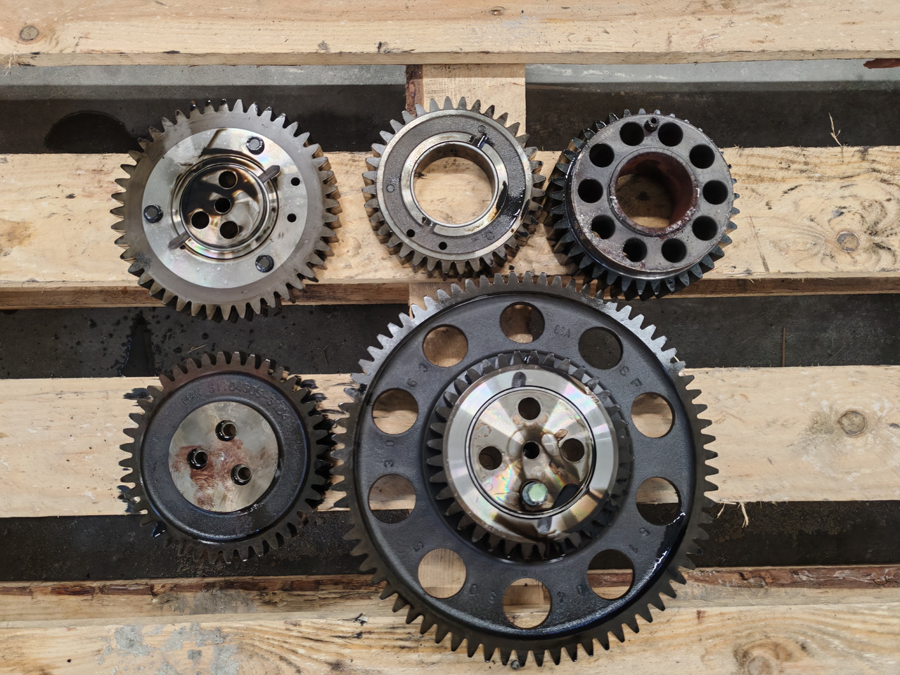 MAN TGS TGX EURO 6 / D2676LF / TIMMING WHEELS SET - Dzinējs un rezerves daļas: foto 2 MAN TGS TGX EURO 6 / D2676LF / TIMMING WHEELS SET - Dzinējs un rezerves daļas: foto 2