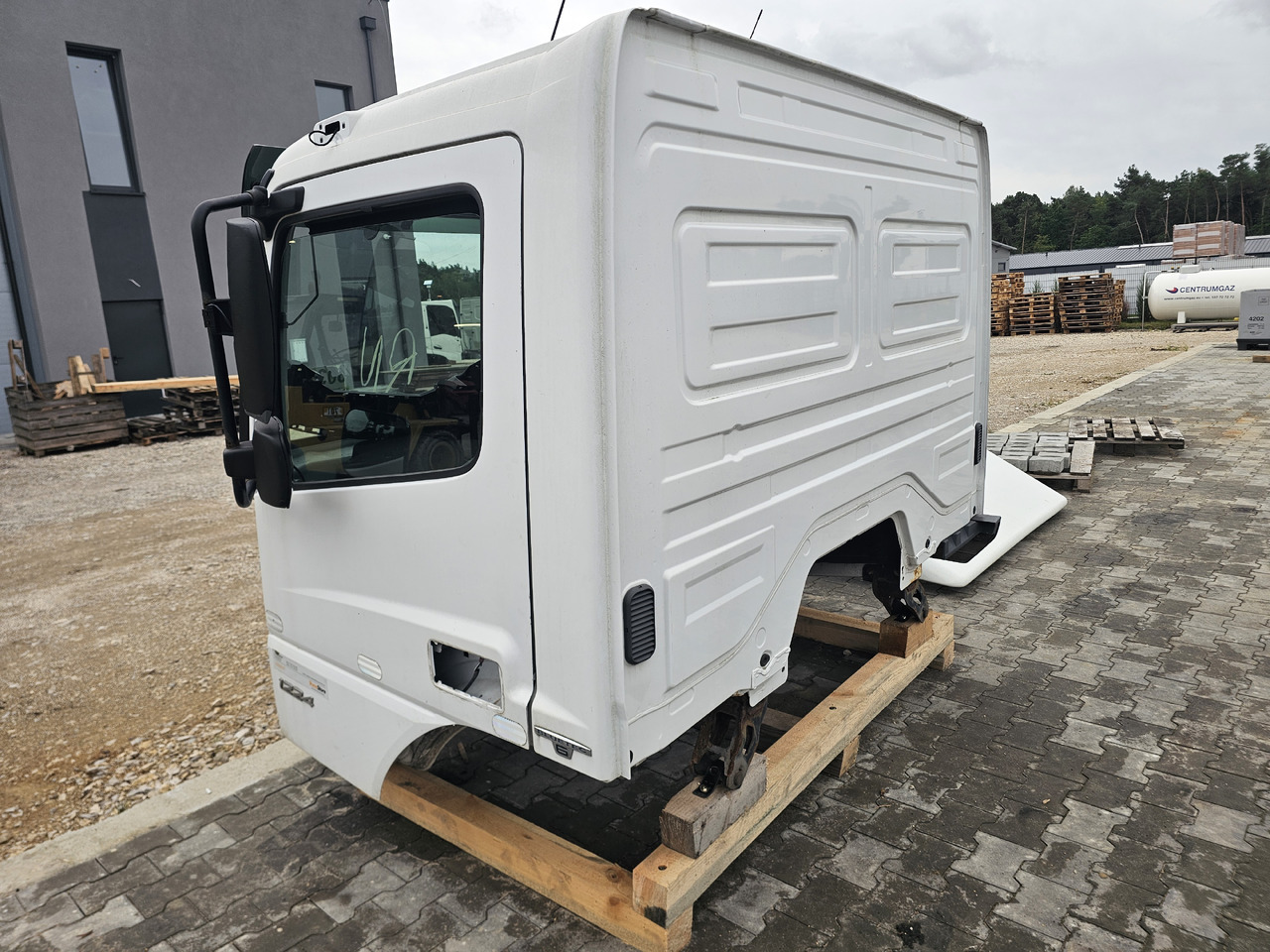 MERCEDES-BENZ ATEGO EURO 6 / CABINE - Kabīne: foto 4 MERCEDES-BENZ ATEGO EURO 6 / CABINE - Kabīne: foto 4