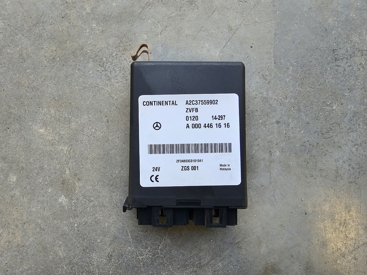 MERCEDES-BENZ ATEGO MP4 EURO 6 / CENTRAL LOCK ECU ZVFB / A0004461616 - Elektroniskais vadības bloks (ECU): foto 2 MERCEDES-BENZ ATEGO MP4 EURO 6 / CENTRAL LOCK ECU ZVFB / A0004461616 - Elektroniskais vadības bloks (ECU): foto 2