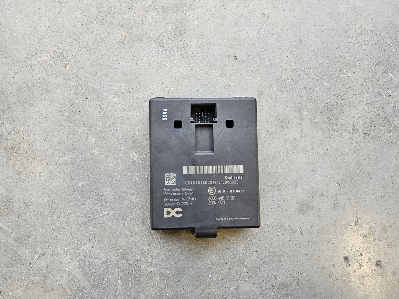 MERCEDES-BENZ ATEGO MP4 EURO 6 /CGW CENTRAL GATEWAY ECU / A0004461727 - Elektroniskais vadības bloks (ECU): foto 2 MERCEDES-BENZ ATEGO MP4 EURO 6 /CGW CENTRAL GATEWAY ECU / A0004461727 - Elektroniskais vadības bloks (ECU): foto 2