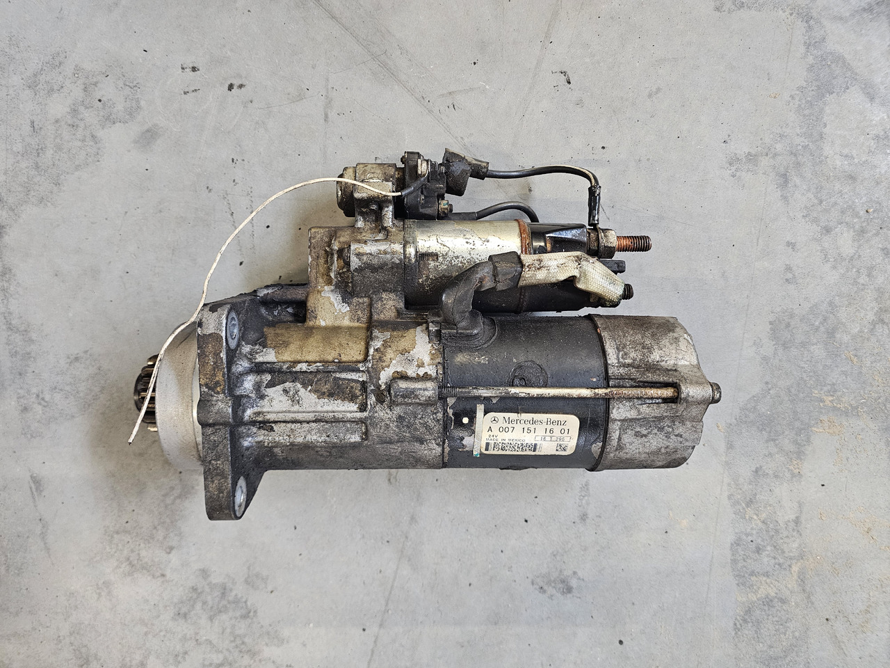 MERCEDES-BENZ ATEGO MP4 EURO 6 / ENGINE STARTER / OM936 / A0071511601 - Starteris: foto 2 MERCEDES-BENZ ATEGO MP4 EURO 6 / ENGINE STARTER / OM936 / A0071511601 - Starteris: foto 2