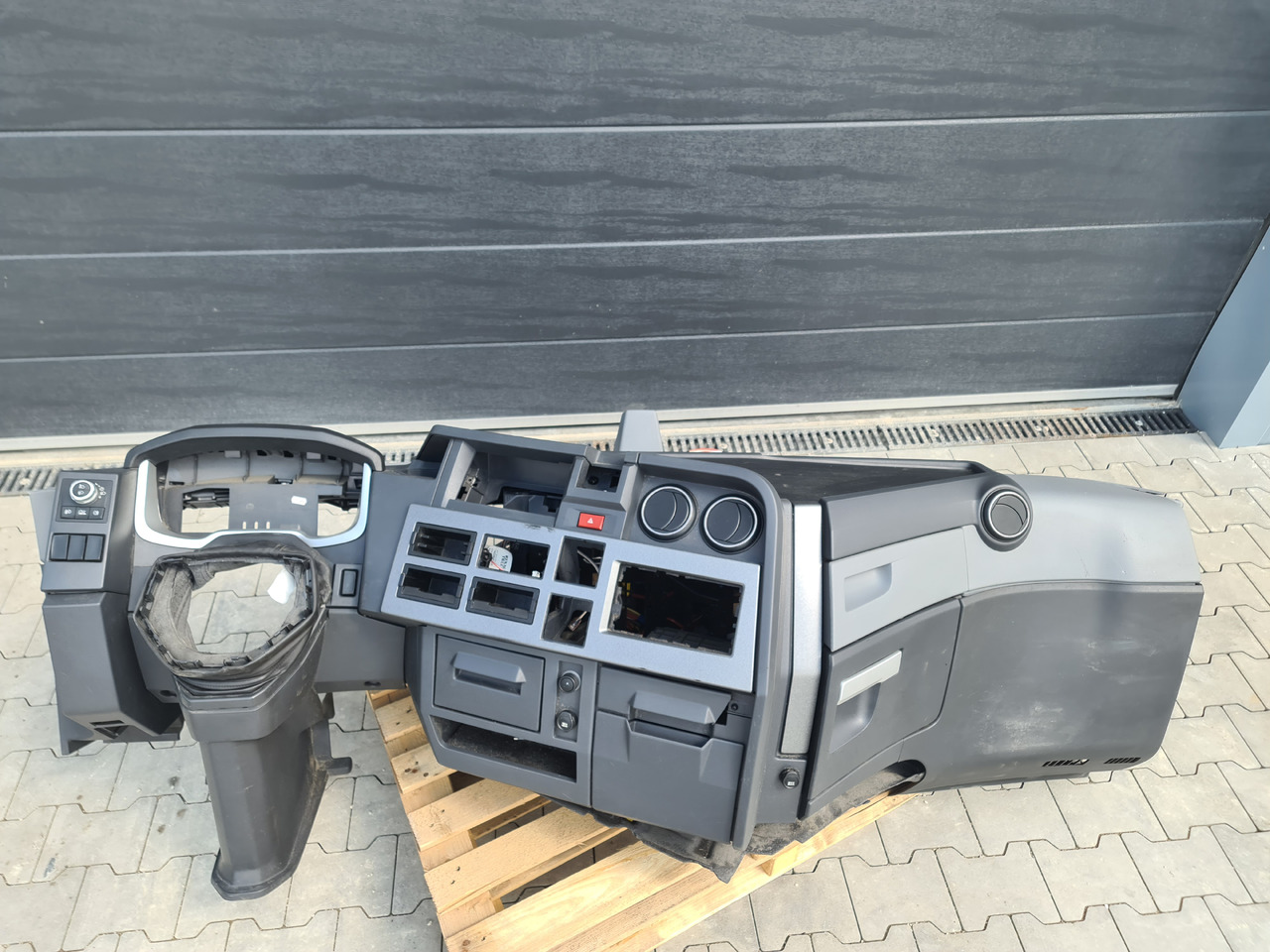 RENAULT RANGE T / COMPLETE DASHBOARD - Mērinstrumentu panelis: foto 1 RENAULT RANGE T / COMPLETE DASHBOARD - Mērinstrumentu panelis: foto 1