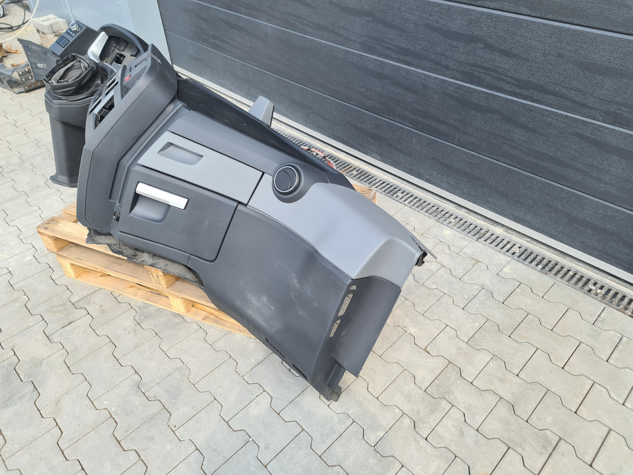 RENAULT RANGE T / COMPLETE DASHBOARD - Mērinstrumentu panelis: foto 3 RENAULT RANGE T / COMPLETE DASHBOARD - Mērinstrumentu panelis: foto 3