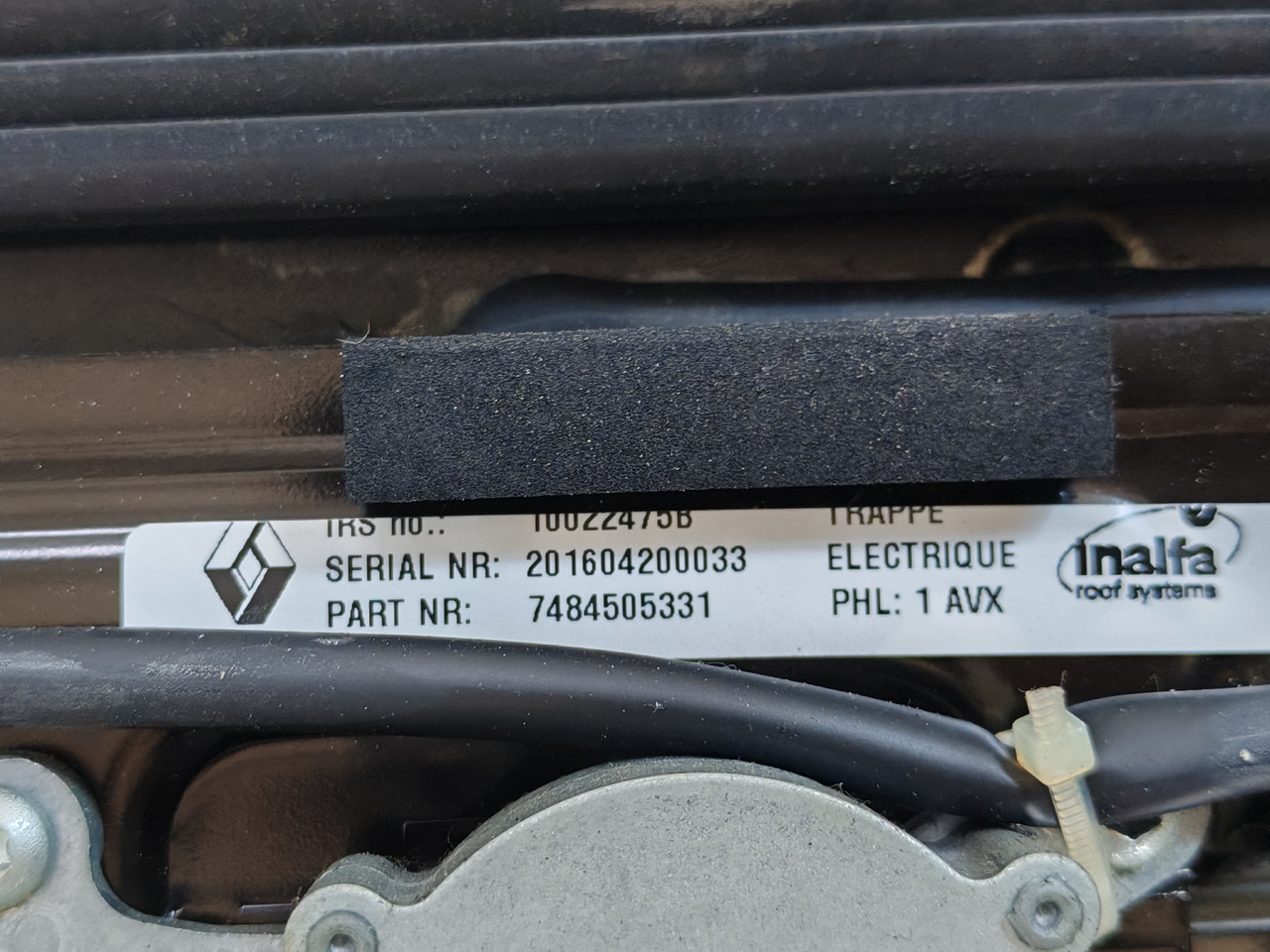 RENAULT RANGE T / SUNROOF / 7484505331 - Logs un rezerves daļas: foto 5 RENAULT RANGE T / SUNROOF / 7484505331 - Logs un rezerves daļas: foto 5